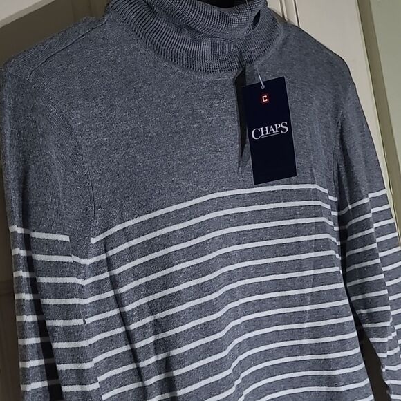 š„Brand New!š„ ChapsĀ Women's Turtleneck -āSIZEāM - Picture 2 of 7
